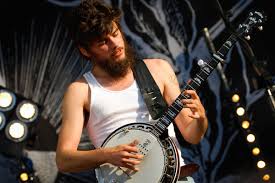 Dan is het weer gazzz erop met idiot proof!!! Mumford Sons Banjo Player Is Taking Time Away From The Band