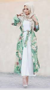 Banyak pilihan warna yang bisa dijadikan referensi seperti peach, pink, grey, navy, dan masih banyak lagi. 10 Elegant Fashion Styles For Dinner With Family Of Girlfriends Fashions Nowadays Muslim Fashion Outfits Muslim Outfits Islamic Fashion