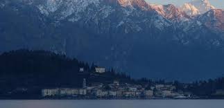 Ze zijn geschikt voor 5 volwassenen of voor 4 volwassenen en 2 kinderen. Op Vakantie Naar Het Comomeer Lago Di Como Italie Bergwijzer