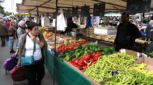 Les aulnaysiens et leurs voisins peuvent se rendre au marché pour acheter légumes, viandes, poissons mais aussi d'autres produits non. Aulnay Sous Bois Un Nouveau Marche A La Rose Des Vents Tvm Est Parisien