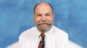 Carlos Moreno Reporta added a new...