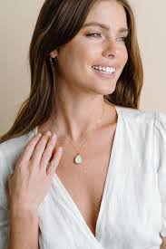 Collar de calcedonia aguamarina, collar con piedra de nacimiento de marzo,  joyería de calcedonia aguamarina, collar azul verdoso, collar de dama de  honor, chapado en oro y plata