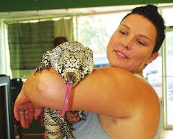 Coal Black Exotics Opens Live Reptile Display in Dwight