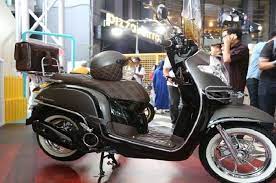 Siapa yang membuat scoopy retro ke kiri? Honda Scoopy Bertema Stylish Ini Bisa Jadi Inspirasi Bikin Modifikasi Scoopy Makin Retro Motorplus Online Com
