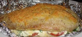 Aggiungi sale e pepe ai filetti di pangasio. Filetto Di Pangasio In Forno