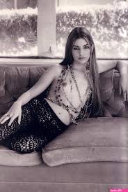 Sofia Coppola's Magnetism - Her Naked Presence in Unforgettable Moments