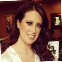 Ashley Lipson's Instagram, Twitter & Facebook