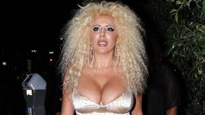 Dernières news sa biographie son actu ses vidéos son entourage. Afida Turner Choque La Toile En Faisant Une Annonce Completement Inattendue C Est N Importe
