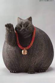 ceramic maneki neko sculpture by japanese artist seiji watanabe cat art pottery animals japanese cat