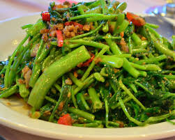 Masak hemat ala anak kos,lumayan bisa buat makan seharian mengolah bahan seadanya jadi masakan yang enak,bisa? 15 Rekomendasi Resep Masakan Yang Mudah Dimasak Dan Murah