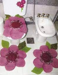 Gul Kurusu Cicek Desenli Yesil Yaprakli Banyo Paspas Modeli Tig Desenleri Tig Isleri Banyo Paspasi