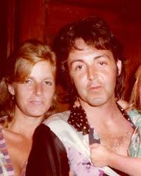 Polaroids of the McCartney family: Paul, Linda, Heather, Mary, and Stella  📷 Taken by Antonio Lopez in Jamaica, 1975 : r/Beatles4ever