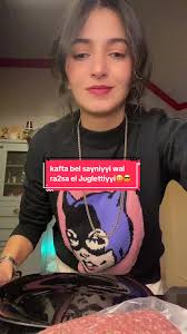 Kafta bel sayniyyi ma3 el ra2sa el juglettiyyi😆😎#rita_hachem #fyp #funny  #cooking #كفتة_بالصينية