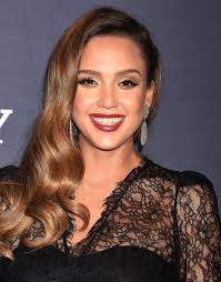 Gereed vir jou mooiste herfs nóg? Lyk op jou mooiste met dié kleurwenke