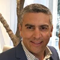 Dan Mendiola's Instagram, Twitter & Facebook