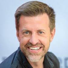 BI business matches birth moms, adoptive parents