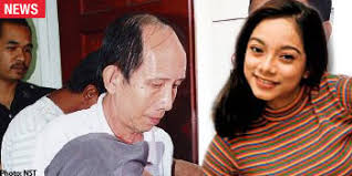 Jika ini kurang cocok silahkan pilih hasil yang ada dibawah ini. Teacher Charged With Possessing Lewd Pictures Of Linda Rafar