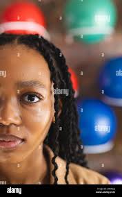 Portrait demi taille Banque de photographies et d'images à haute résolution 