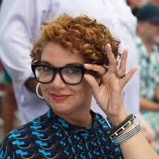 Darrin Lester's Instagram, Twitter & Facebook