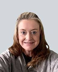 Lori Plum's Instagram, Twitter & Facebook