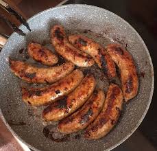 Putzbrunner Braune Rohe Schweinsbratwurste Ein Schones Rezept Aus Der Kategorie Wursten Bewertungen 2 Du Rezepte Mit Wurstchen Wurstchen Lebensmittel Essen