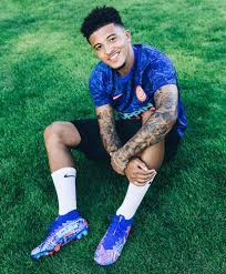 Who do the boys think is the biggest tv ju. Jadon Sancho Kollektion Nike De