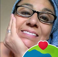 Quejas por no recibir la paga prometida para asistir al acto del candidato  de Milei en CABA. “Nosotros vinimos acá por 25 lucas y nos quieren dar 10”,  reclaman jóvenes con camiseta