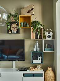 Bureau ikea beau solide avec étagère ( quelques égratignures) milieu propre non fumeur, pas d'animaux. Eket Etagere Murale Brun Dore Ikea