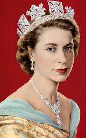 A rainha de inglaterra faz 94 anos, mas a data está a ser assinalada sem a pompa e circunstância dos outros aniversários, devido à pandemia. Queen Elizabeth Ii Of England Isabel Ii De Inglaterra Rainha Elizabeth Realeza Princesas