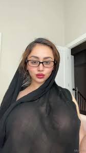 Ms Sethi Big Nude Tits Playing Taking Off Her Hijab Onlyfans Ppv