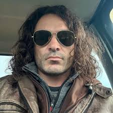 Will be visiting the area for Thanksgiving and haven't been in 10+ years!  Are there any places to call ahead order a Thanksgiving dinner to “cater”  for a small family? Or are