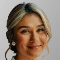 Wendy Tung's Instagram, Twitter & Facebook