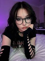 I'm older that you 😀 I'm 18 🤣 Gothic, Goth Girl 🖤