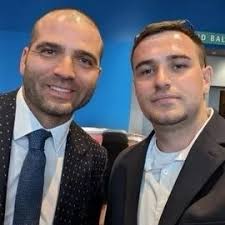 Hunter Hurst (@HunterHurst_)