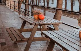 And the dramatic difference it will make to your garden cannot be underestimated. 10 Cheap Easy Diy Outdoor Furniture Projects For Your Garden