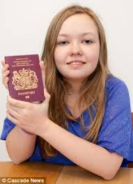 Mother accused of abducting her own daughter by U.S. border officials  because they had different surnames