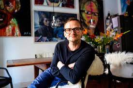 Milan peschel is a german actor. Schauspieler Milan Peschel Im Portrat