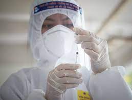 Cố gắng trong tháng 7 sẽ tiêm vaccine cho toàn bộ công nhân trong các nhà máy, khu công nghiệp có nguy cơ cao. Chiá»u 27 5 Tiem Vaccine Cho Cong Nhan á»Ÿ Báº¯c Giang Báº¯c Ninh Bao áº£nh Viá»‡t Nam