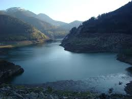 Debitul cel mai mare dintre raurile interne ale tarii noastre este detinut de raul siret. Barajul Gura Apelor Wikipedia