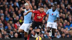 Manchester united face manchester city on wednesday and the match could have far reaching implications for the premier league title race and the final champions league spot. Absurditas Uang Dan Kecemburuan Dalam Derby Manchester Ligalaga