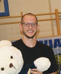 Bartosz kamil kurek (born 29 august 1988) is a polish volleyball player, member of the poland men's national volleyball team, participant of the olympic games (london 2012, rio 2016), 2018 world champion, 2009 european champion, gold medallist of the 2012 world league. Bartosz Kurek W Policach Wiesci Polickie
