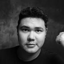 The Roman Fly (@TheRomanFly)