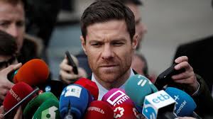 Xabi alonso referring to steven gerrard as his captain even though stevie hasn't been his captain for six years. Xabi Alonso Former Liverpool And Bayern Munich Player Held Talks Over Borussia Monchengladbach Job Eurosport