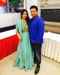 Their bowling grain is well settled amid sunil narine and piyush chawla in their pitch. Piyush Chawla With Wife Cricketers With Family Facebook