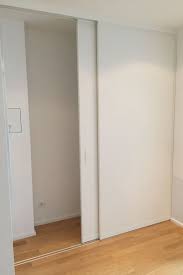 Nischen Schrank Schiebetueren Flur Treppenhaus Holz Weiss Door360 Muenchen 2 Jpg Haus Interieurs Treppe Haus Schiebetur Raumteiler