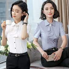 Produk kaos ini bisa langsung pakai atau untuk kamu yang kreatif bisa sablon kaos lokal di penyedia layanan print baju custom lho. 9 Model Kerah Baju Wanita Untuk Dijadikan Inspirasi