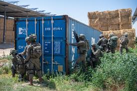 Unit 888 of the idf (aka ghosts unit/multidimensional unit) during urban  warfare training , 2022 (1364x2048) : r/MilitaryPorn