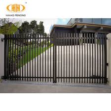 It's a refreshing change from the regular slide gates, which only have vertical or horizontal bars. Beautiful House Gate