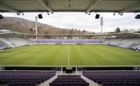 Wie die „kieler nachrichten berichteten, könnte sich der ausbau auf die von der deutschen fußball liga (dfl) geforderte kapazität von 15 000 zuschauern bis zum ende des kommenden. Umbau Fur 20 Millionen Euro So Sieht Das Neue Erzgebirgstadion In Aue Aus Mz De