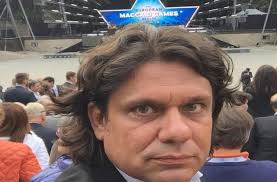 Tamás deutsch was born on july 27, 1966 in budapest, hungary. Deutsch Tamas El A Kezekkel A Kolatol Hircsarda